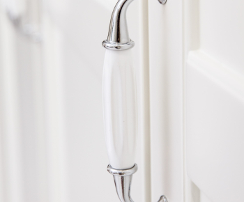 Chrome cupboard handles category