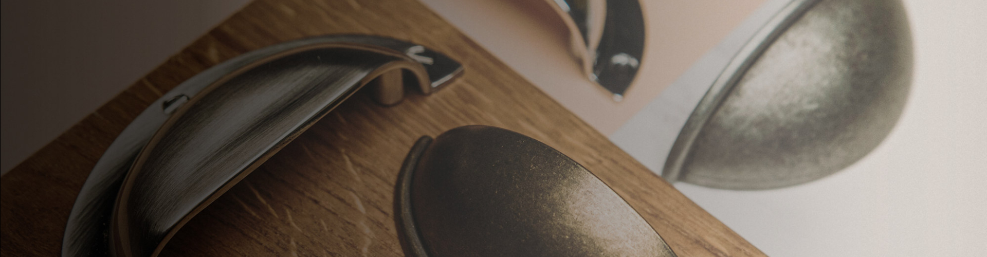 What door hardware is in style? Here are the latest trends.