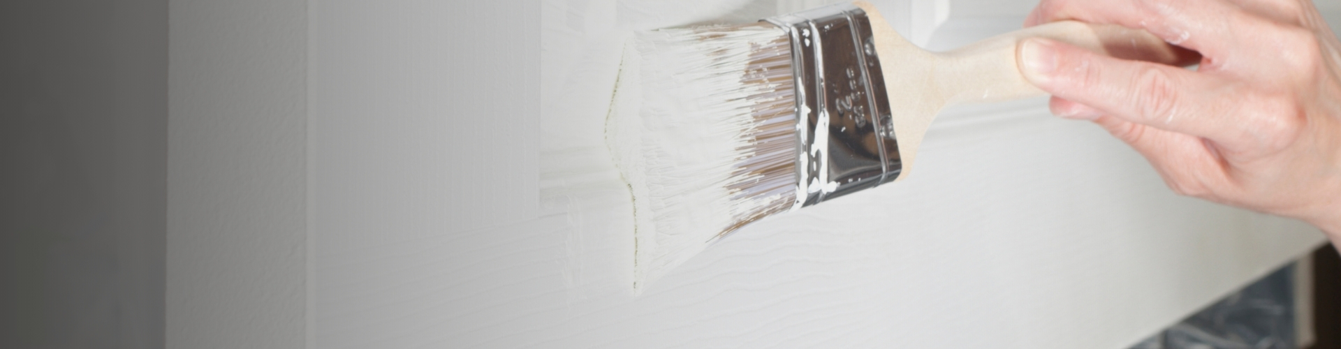 A 7-Step Guide on How to Paint Your Door 