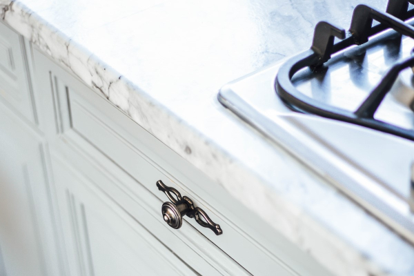 How To Fit Kitchen Cabinet Handles And Knobs - 4 Easy Steps To Follow