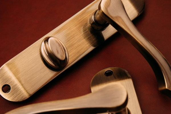 Are Brass Door Handles Out Of Style?