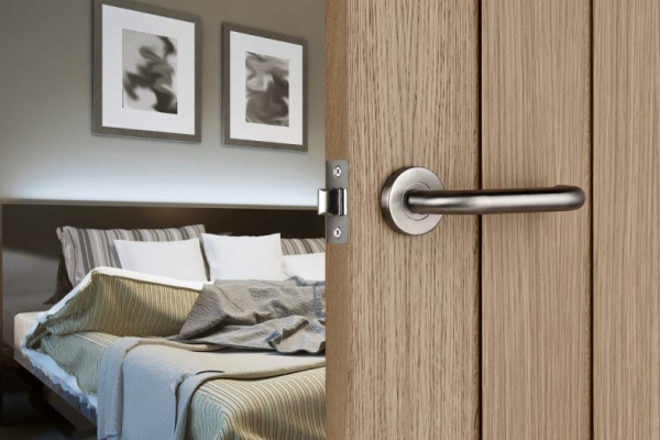 How to Select Door Latches | Door Latch Sizes